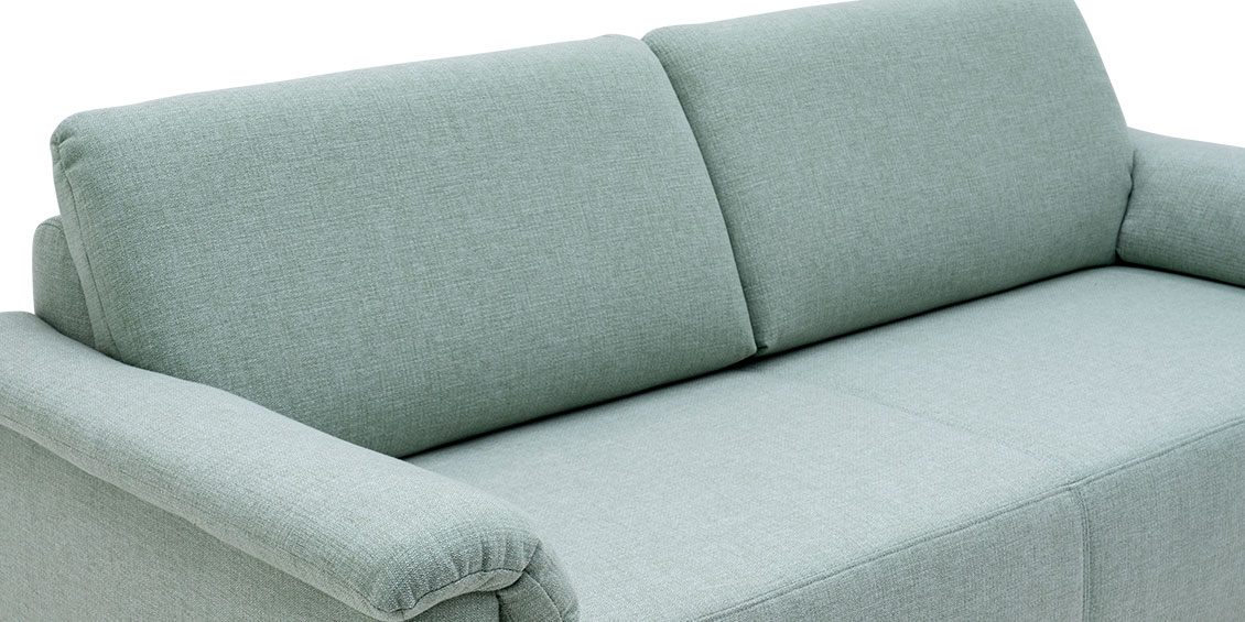 BATIDA - Detailbild vom niedrigen Rücken + Sitzfläche in Stoff S&V Enjoy Lichtgrün