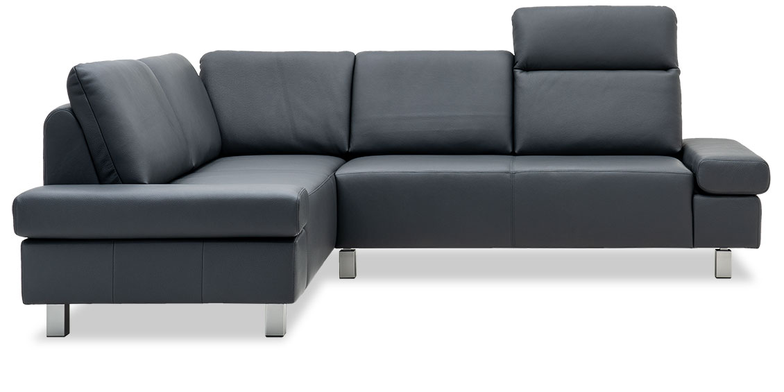 BATIDA - Ecksofa mit hohen und niedrigen Rücken + Armlehne Indigo bezogen in Leder Mont Blanc grey