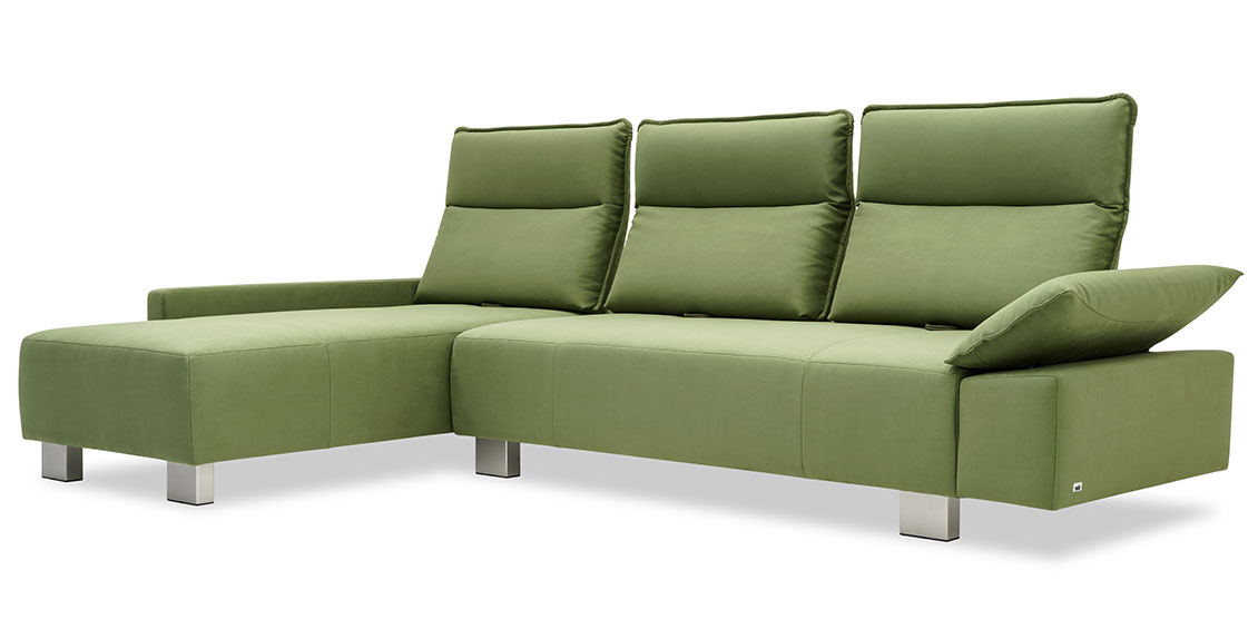 BELUGA - 2,5 Platz Sofa mit Longchair in Mikrofaserstoff S&V Like Suede grün