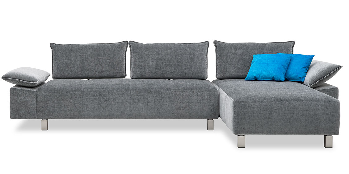 ALESSIA mit Armlehne BELUGA - 2,5 Platz Sofa mit Longchair im Stoff Chivasso Chameleon grau