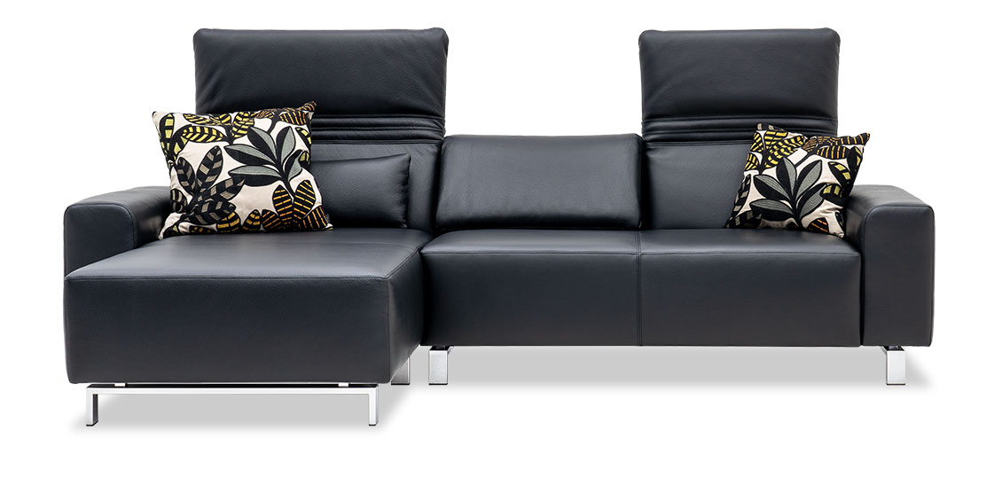 FUTURA - Longchair mit 2 Platz Sofa mit hochgeklappten Rücken in Leder Dolomiti schwarz