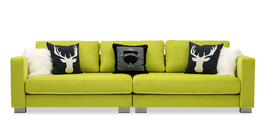 LIVING - 3 Platz Sofa in Stoff Höpke Royal neongrün mit Dekokissen