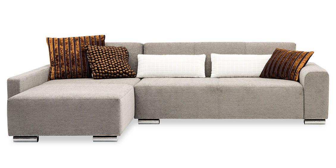 MIRO - 2 Platz Sofa mit Longchair in grauem Stoff von Zimmer und Rode