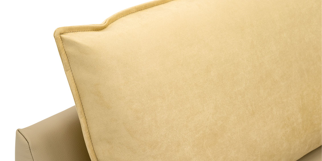 OCEAN - Detailbild Rückenkissen mit Biese in Mikrofaserstoff S&V Saviba beige