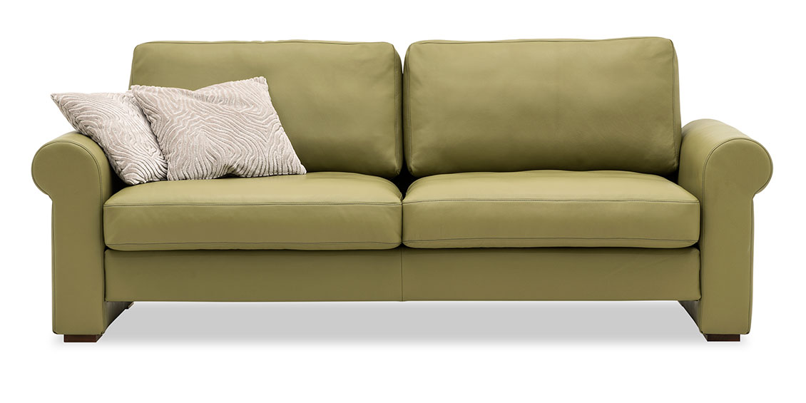 ORA - 2,5 Platz Sofa in Leder Rustik kiwi mit passenden Zierkissen