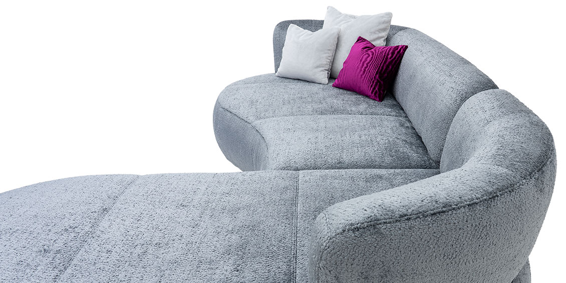 PALAZZO II - Detailbild von Sitzfläche und Rücken in Stoff Carlucci Tenderness grau