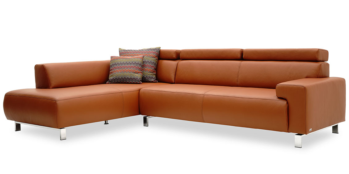 SIGNUM - 2,5 Platz Korpus mit Anbausofa im Leder Bull Club nussbraun