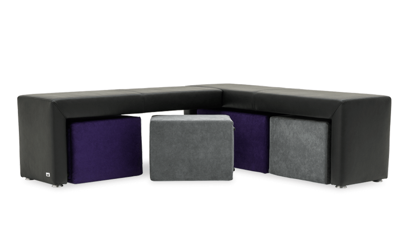 Echbank Modus 40 in schwarzem Leder mit Hocker