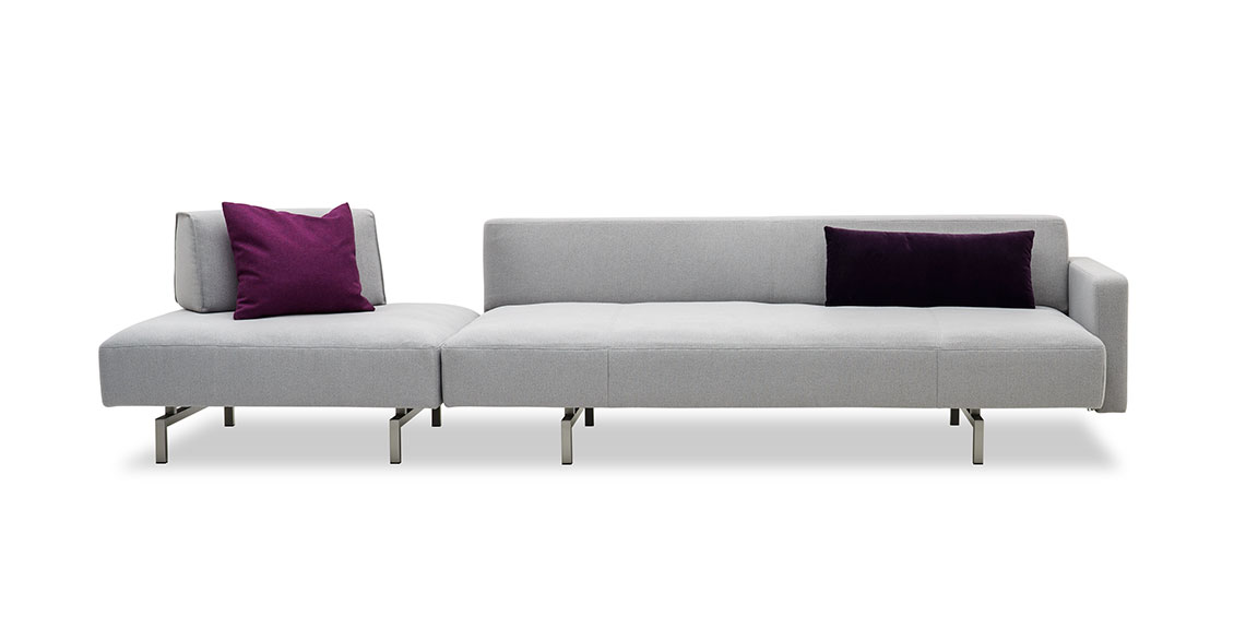 WAVE - 3 Platz Sofa mit Hocker und mobilen Rücken in Stoff grau