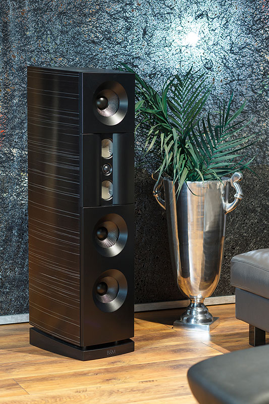 Aktivlautsprecher Backes und Müller im Showroom Rehlingen