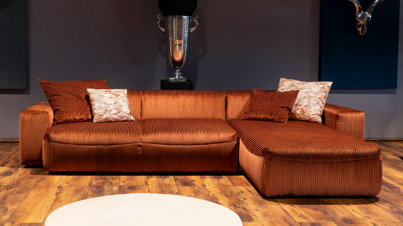 neues Modell Lonuge Sofa Carlo in unserem Showroom in Rehlingen