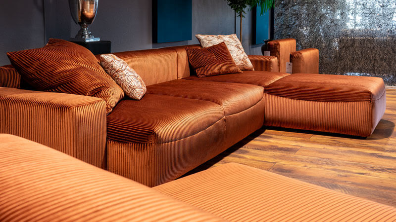 Seitliche Ansicht vom neuen Modell Carlo in unseren Showroom in Rehlingen
