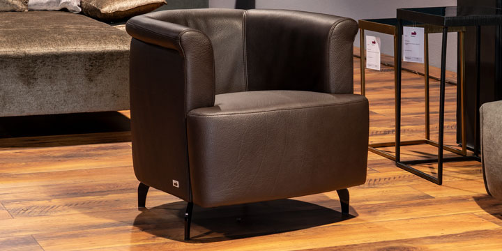 Balu - Sessel ca. B 74 x H 70 X T 78 cm bezogen in dunkelbraunen Leder Club brazil