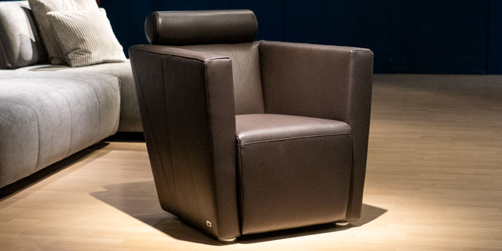 Arthe - Sessel ca. B 76 x H 85 x T85 in Leder Jumbo marron mit Effektnaht