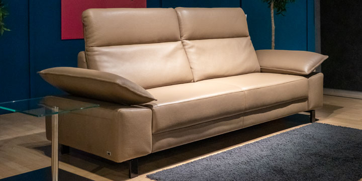 Batida mit Armlehne Pablo II - 2,5 Platz Sofa Leder Jumbo cocos + Effektnaht
