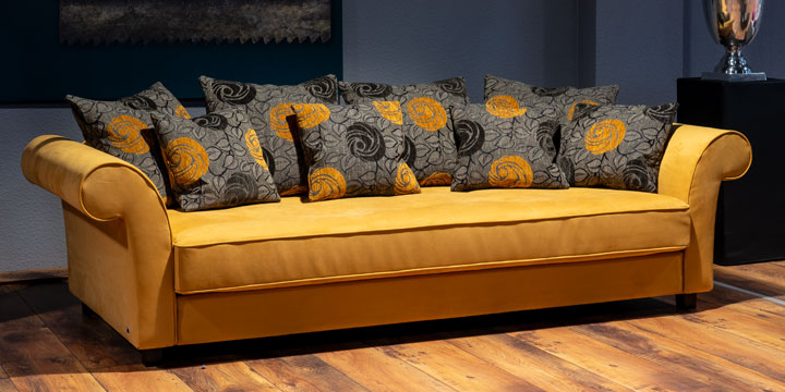 Divan - Sofa ca. B 255 x T 108 cm + 8 Zierkissen Stoff S&V Saviba gelb, Zierkissen in Stoff Flower