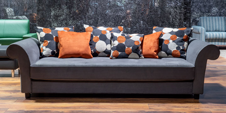 Divan - Sofa ca. B 255 x H 66 x T 108 cm bezogen in Microfaser S&V Saviba grau, Zierkissen in Stoff Sonnhaus