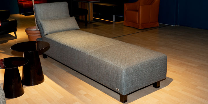 Fugo - Liegesofa ca. B 72 x T 232 cm bezogen in Stoff ArtNovel teal meliert