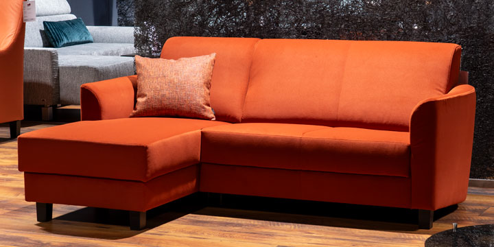 Liberty-Como - Longchair + 2 Platz Sofa ca. 200 x 145 cm bezogen im weichen Stoff Gutmann Sabbia rotorange