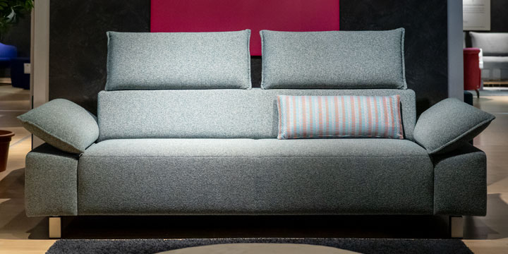 Quantum - 2,5 Platz Sofa ca. B 252 x T 102 cm in Stoff Duffy türkis blau meliert